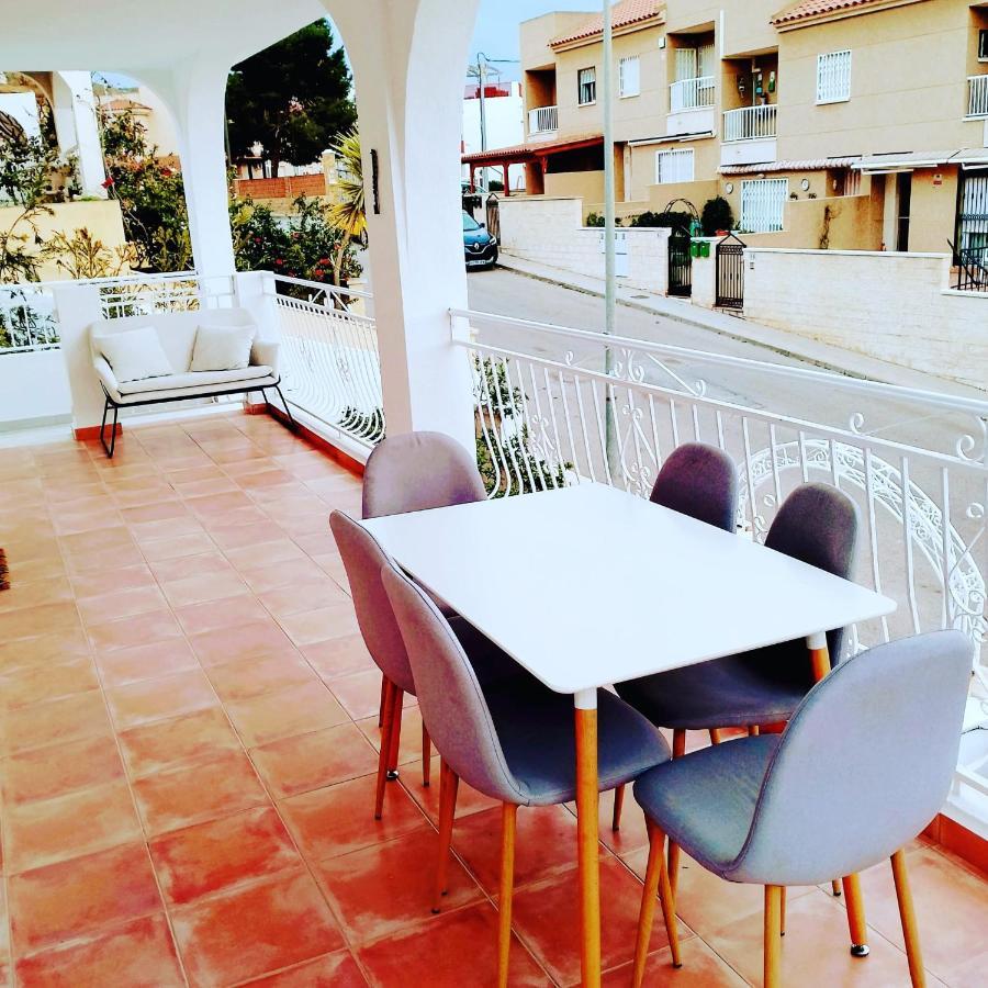 Homestay Residencia Tortuga Mora *